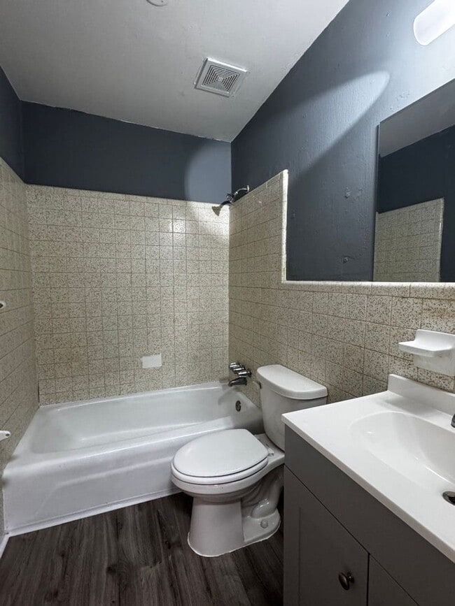 Photo - 505 N Ellis St Unit 201