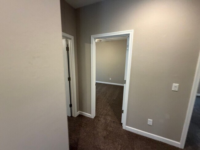 Photo - 40946 W Hillman Dr