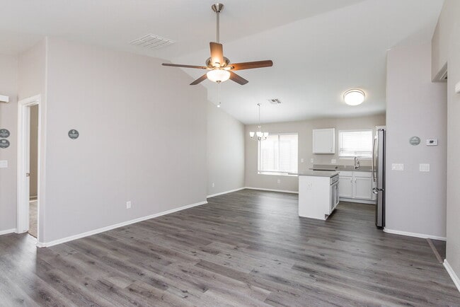 4091 E Mica Rd
