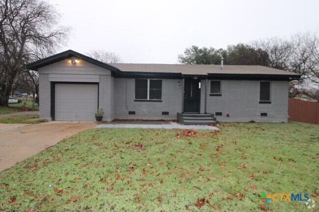 Building Photo - 2104 Brantley Ave Rental