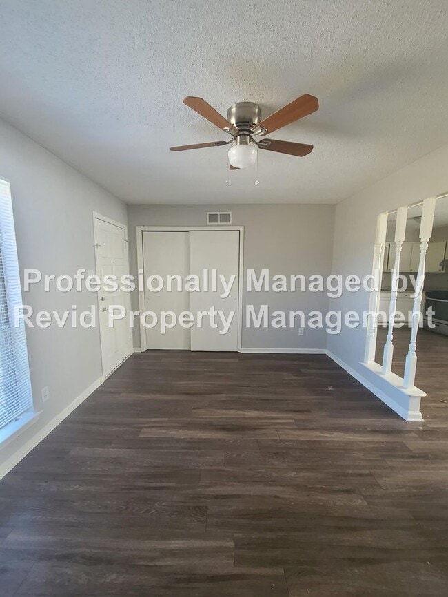 Photo - Spacious Northaven Home