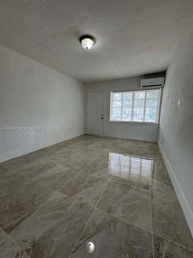 Photo - 9315 Little River Dr