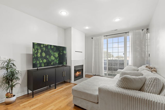 Photo - 5300 N Lincoln Ave