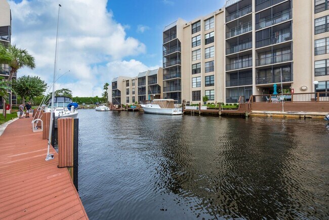 Photo - 17 Royal Palm Way Unit 305