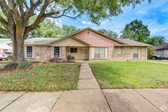 Building Photo - 3843 Westmeadow Dr Rental