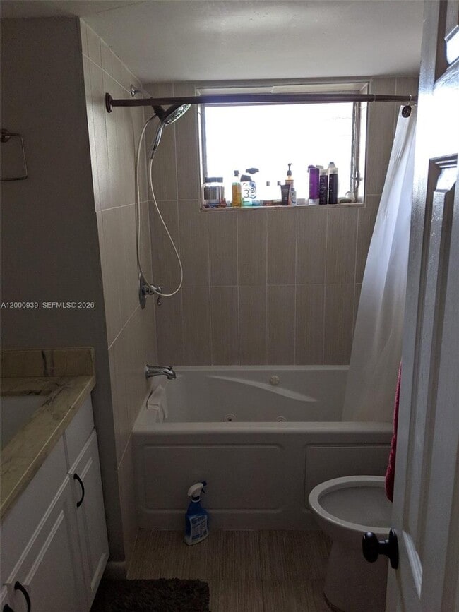 Photo - 1660 NE 191st St Unit 104-1