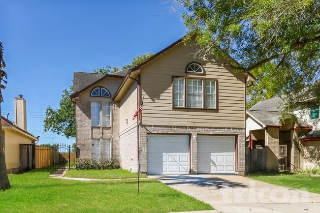 Building Photo - 16330 Tiburon Way