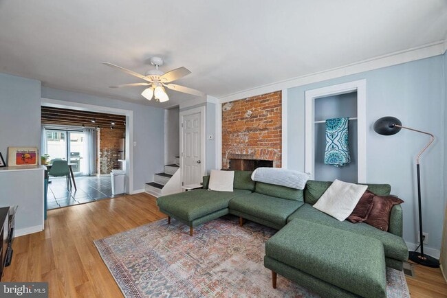 Photo - 1130 Crease St