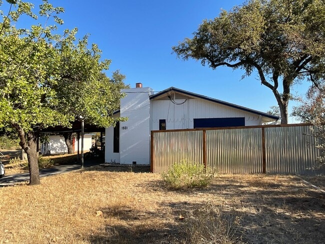 Available Now- 2 Bedroom 1 Bath in Granite... - Available Now- 2 Bedroom 1 Bath in Granite...