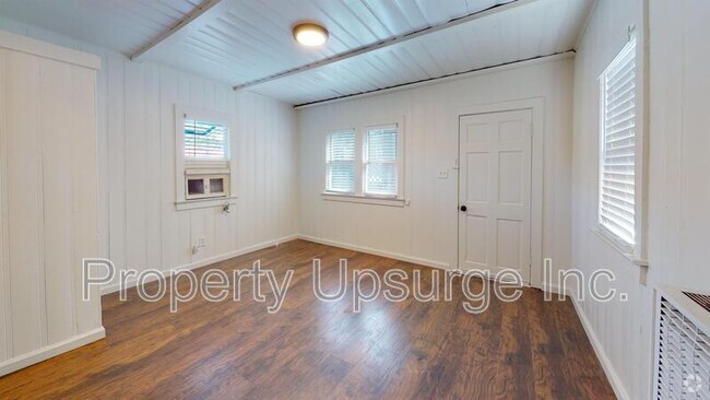 Building Photo - 4808 Shasta Dam Blvd Rental