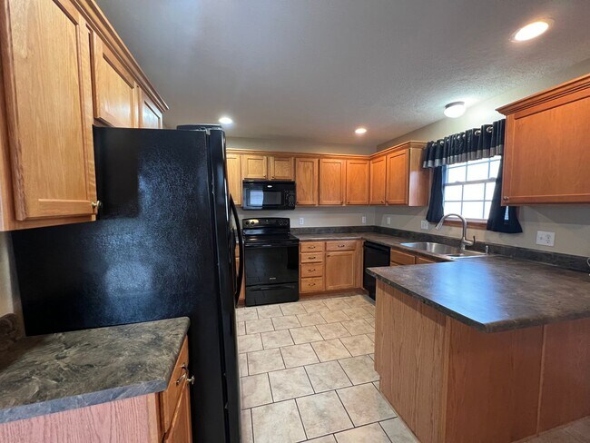 Photo - Open Floor plan with plenty of storage space!