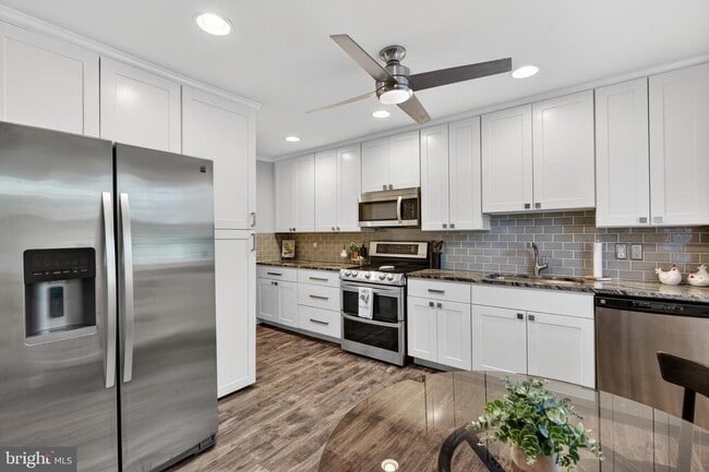 Photo - 9333 Pan Ridge Rd