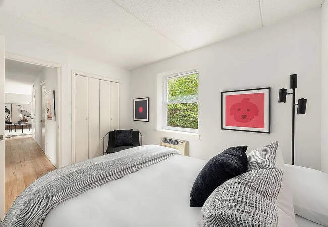 Photo - 6 Renaissance Ct Unit 6B