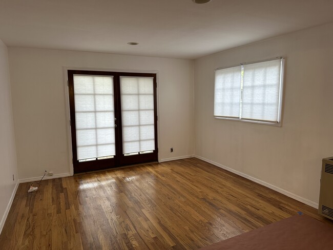 Photo - 2468 Lyric Ave Unidad 2468 12