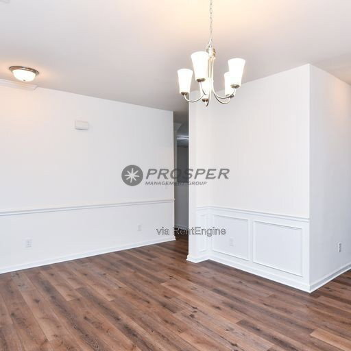 Photo - 248 Elmhaven Dr