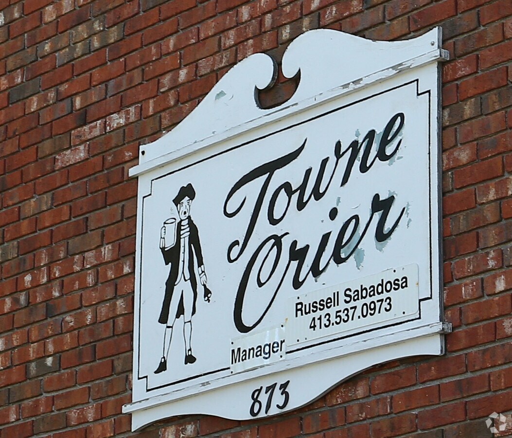 Photo - 873 Springfield St