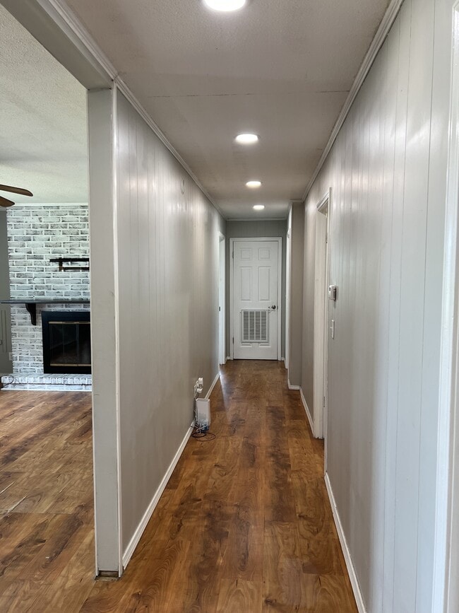 Photo - 2713 State Hwy 315