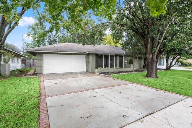 Photo - 5310 Windswept Ln