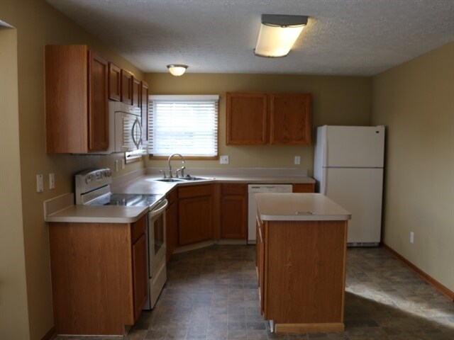 Photo - 1163 Tarragon Dr