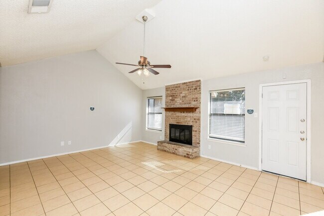 Photo - 717 Parkwest Blvd