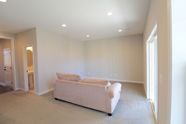 Photo - 3398 Monterey Dr