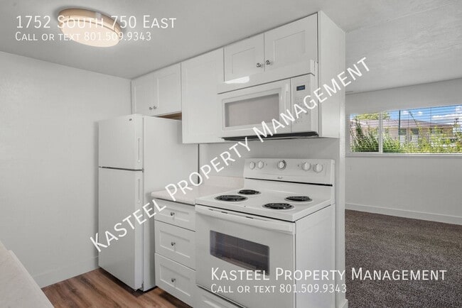1752 S 750 E St