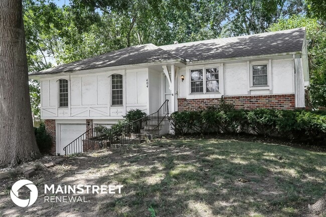 Photo - 404 Meadow Ln