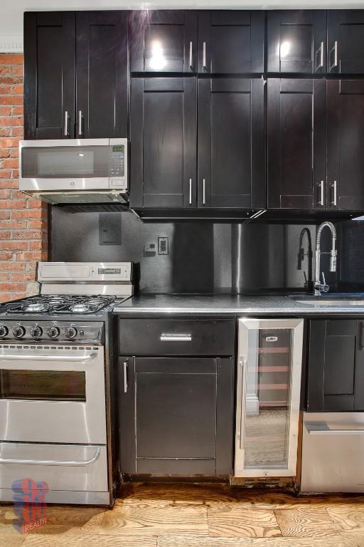 Photo - 436 W 52nd St Unit 13E