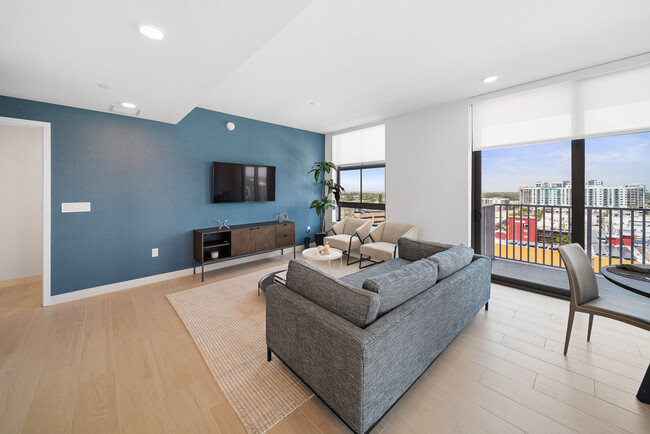Luxury Apartments at 1818 Park
