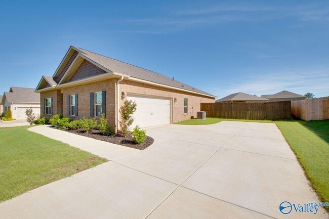 Photo - 276 Dinner Tree Sq