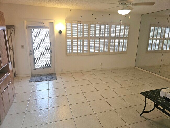 Photo - 4074 Cornwall D Unit 4074