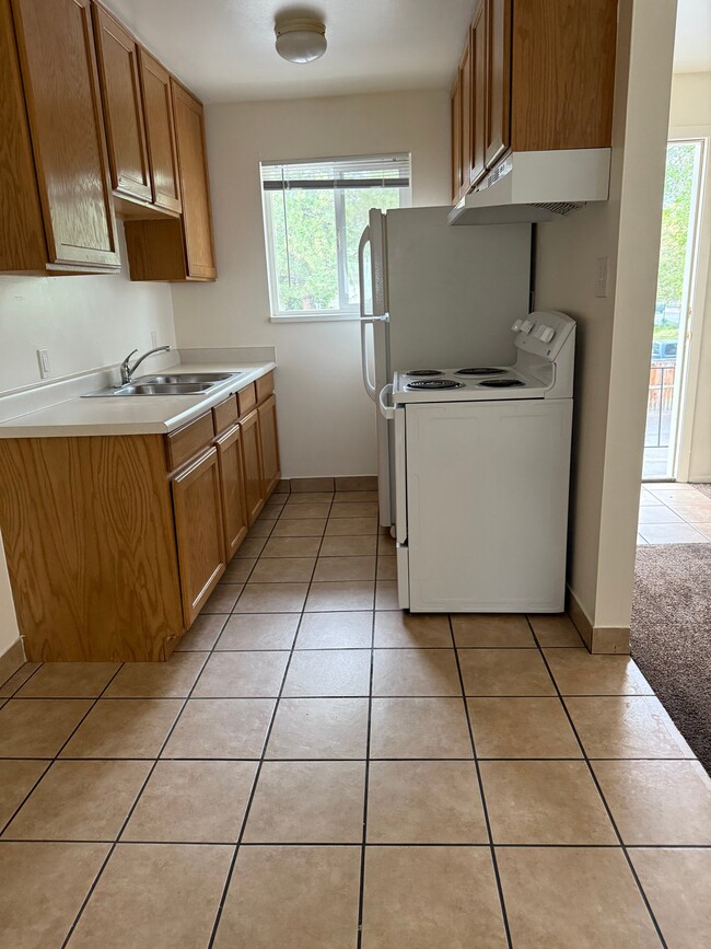 Building Photo - 3406 S 300 E Unit Apt