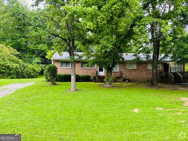 Building Photo - 6102 E Fayetteville Dr Rental