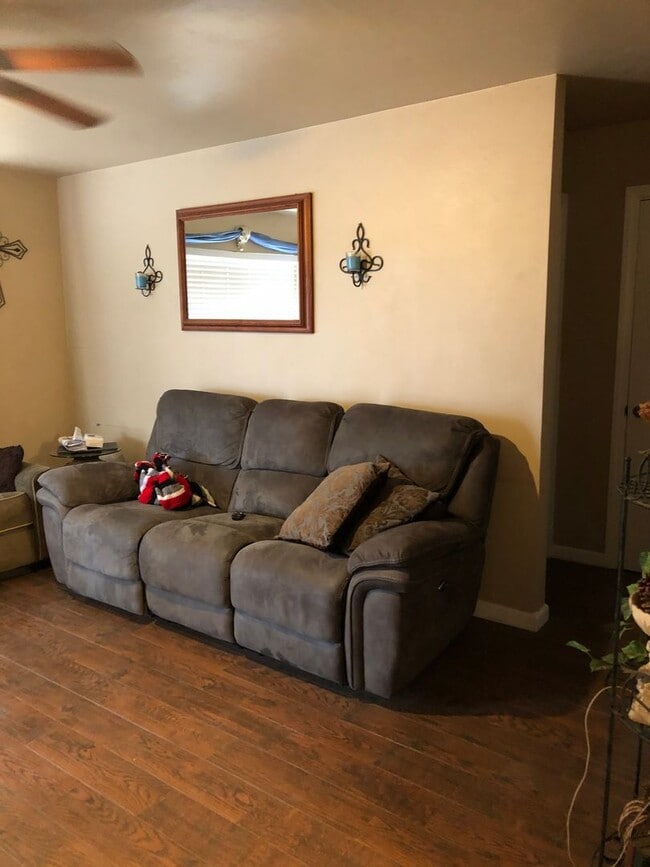 2221 Alton Pl Unit 2221