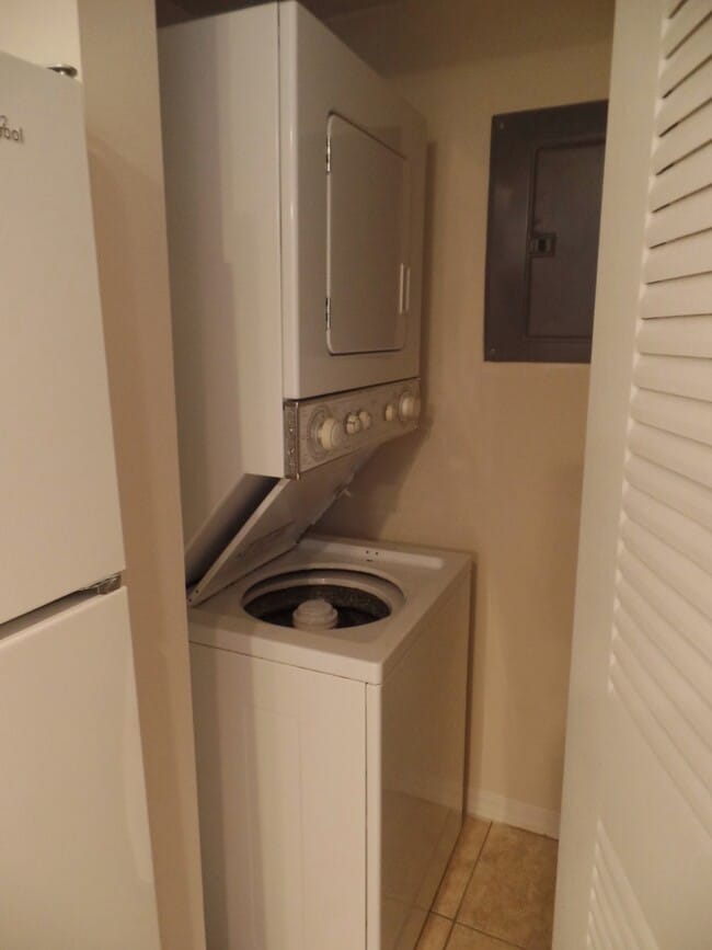 Photo - 3844 Lyons Rd