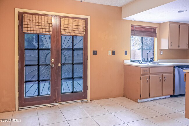Photo - 10407 N 11th Pl