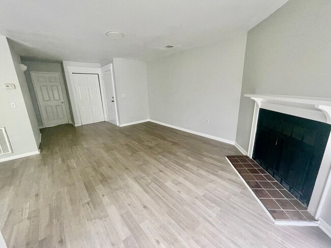 Photo - 4816 Spring Lake Dr