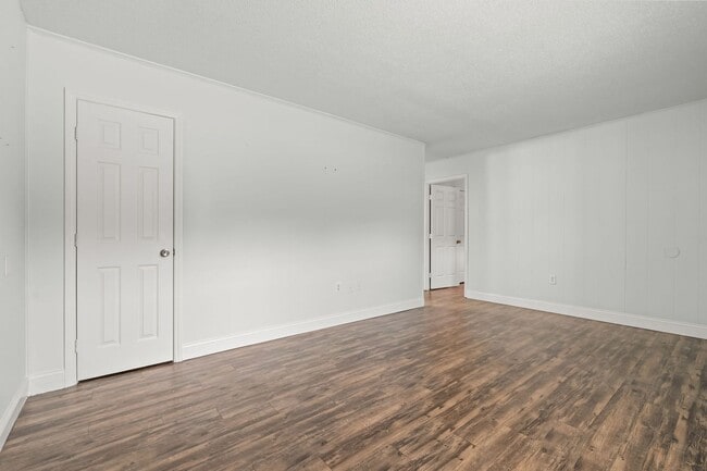 Lexington Park Apartments