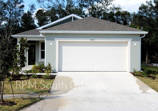 Building Photo - 4 bedroom, 2 bath home Kissimmee