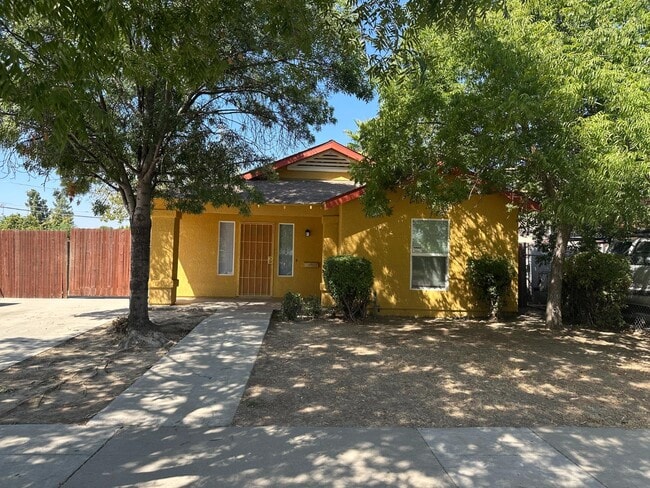 Photo - 2253 N San Pablo Ave