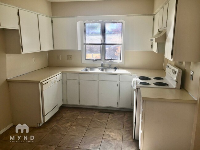 Photo - 1038 W Cherokee St