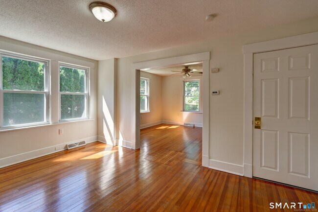 Photo - 12 Addison Rd