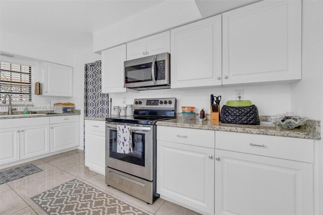 Photo - 2860 NW 184th St
