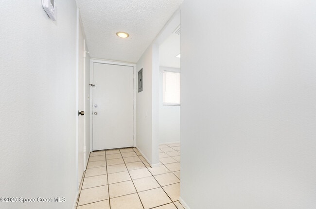 Photo - 204 Seminole Ave W Unidad 1