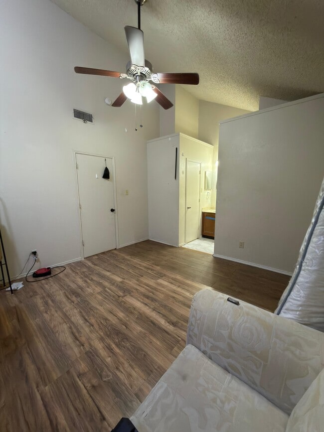 Photo - 6408 Brookhaven Trl