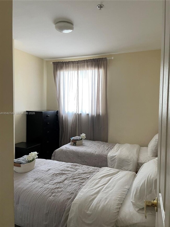 Photo - 2280 SW 32nd Ave Unit 202