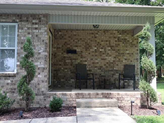 Photo - 829 Ridgetop Dr