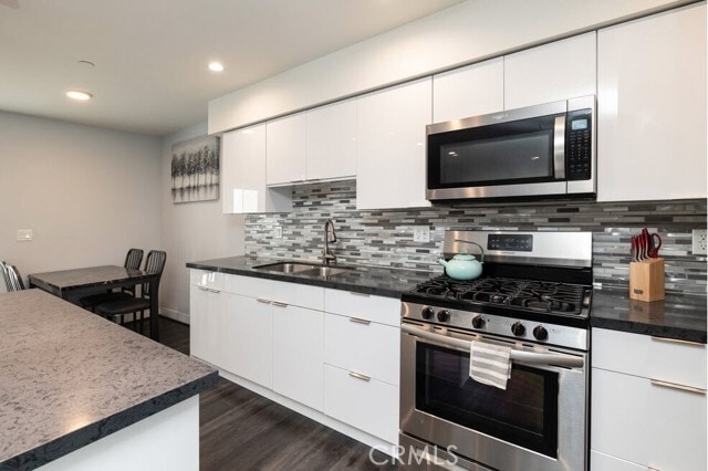 Photo - 2651 S Hobart Blvd Unidad 6