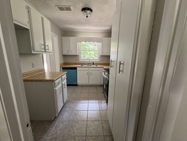 Photo - 1447 Coe Dairy Rd