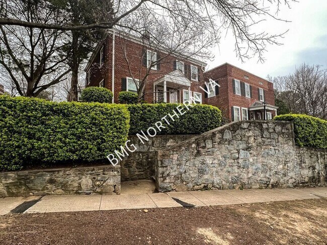 Photo - 4840 S 28th St